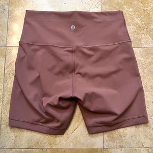 Lululemon Wunder Train High-Rise Short 6 ‘’ Size 8